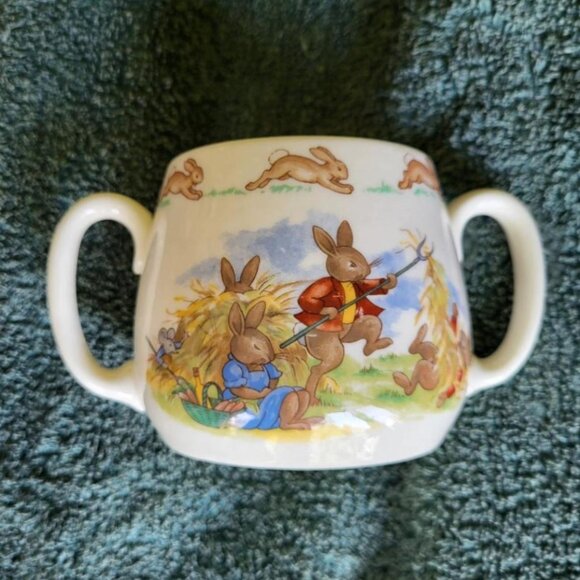 Bunnykins 2 handled mug by Royal Doulton - Picture 1 of 6